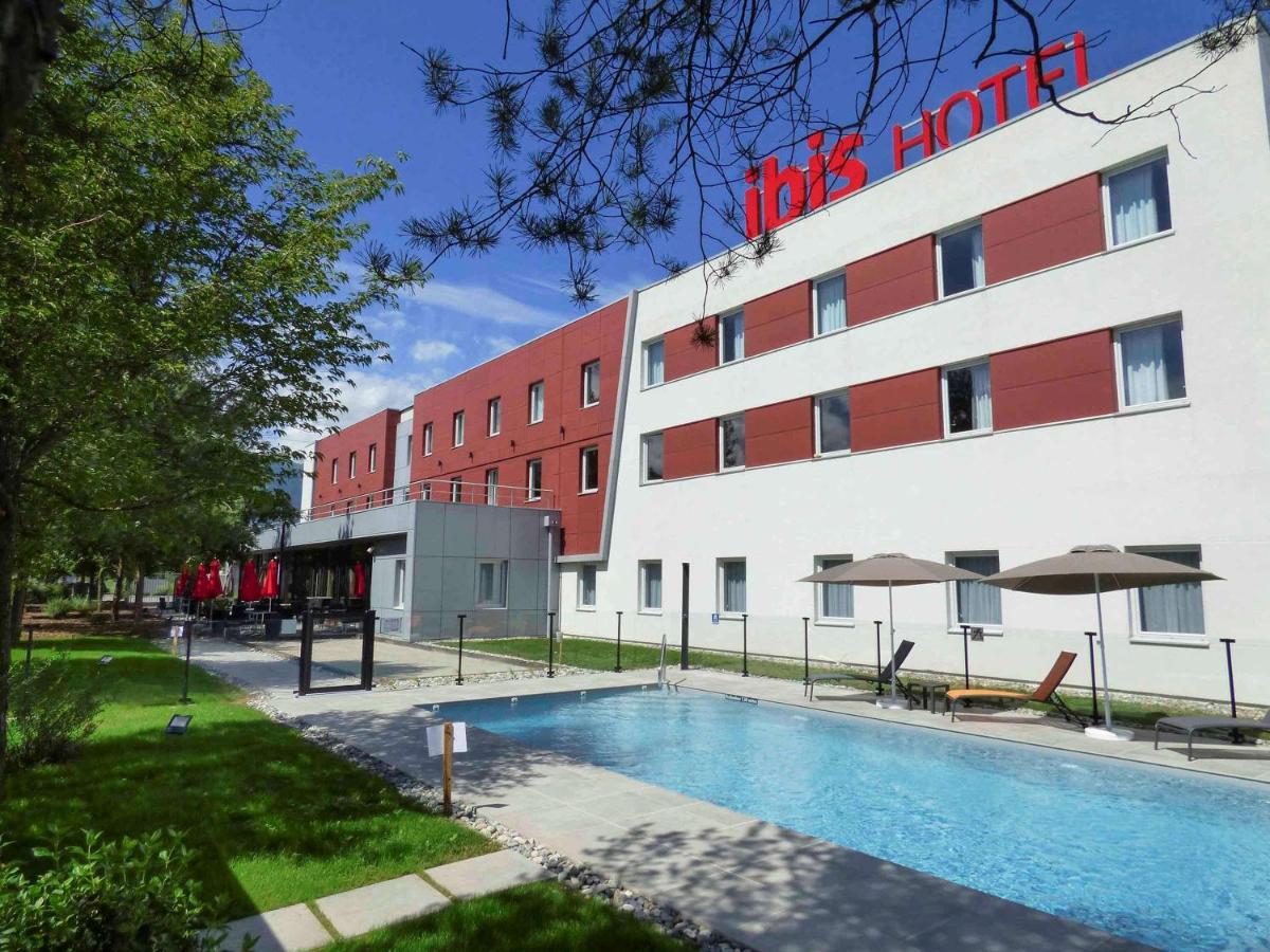 Hotel Ibis Saint-Genis-Pouilly Geneve Zewnętrze zdjęcie